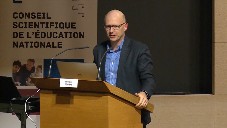 Comment les logiciels pédagogiques peuvent-ils faciliter l'évaluation et l'entraînement à la lecture et au calcul ?