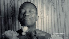 Féral Benga raconté par Julie Gayet