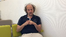 Quelles seraient dans ce cadre, les compétences attendues des enseignants et quelles modalités de formation leur permettraient de les construire ?