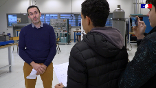 Apprentissage d'une langue vivante étrangère par immersion : Holobuilder